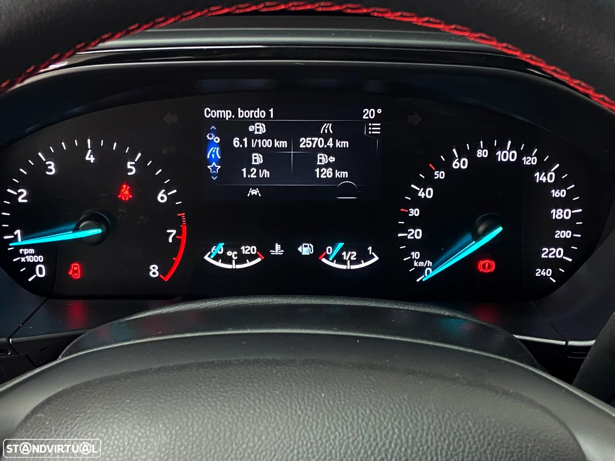 Ford Focus 1.0 EcoBoost MHEV ST-Line - 14
