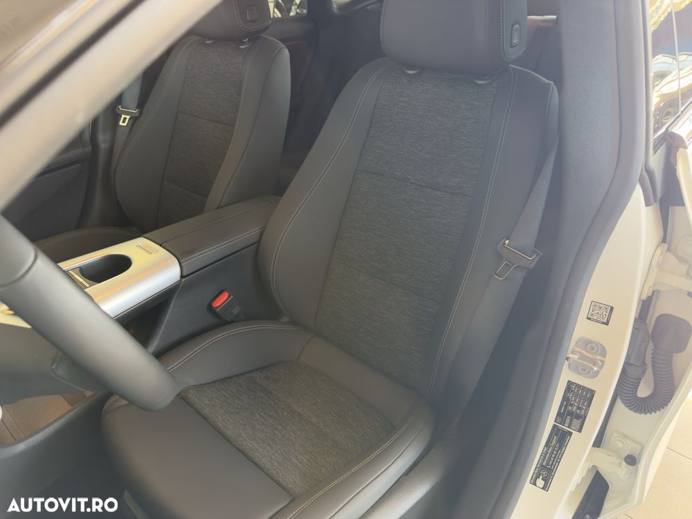 Mercedes-Benz CLA 350 4MATIC EQ Technologie - 15