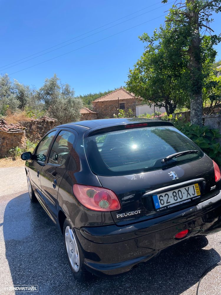 Peugeot 206 - 3