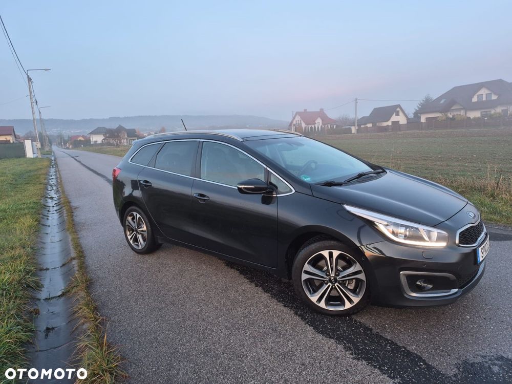Kia Ceed 1.6 CRDi 136 ISG Platinum Edition - 9