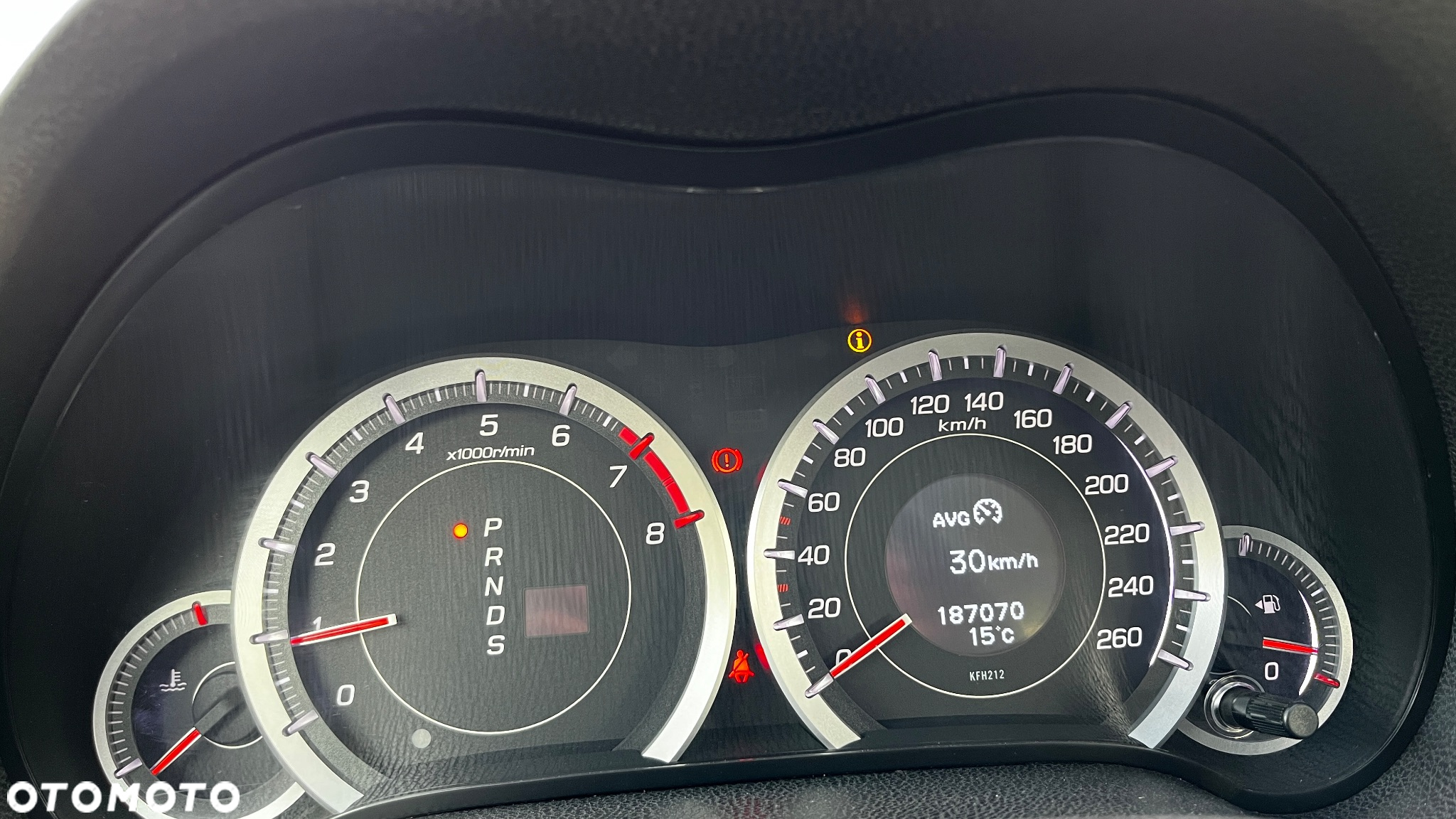 Honda Accord 2.0 Executive - 21