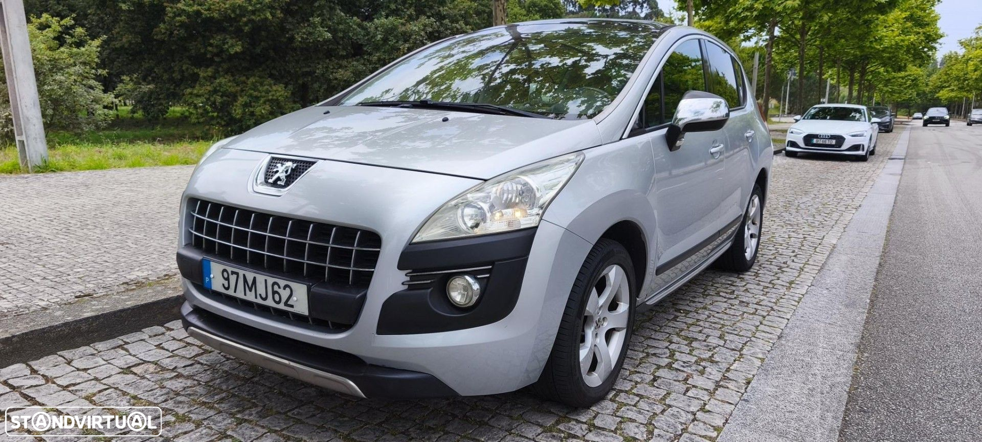 Peugeot 3008 1.6 HDi Executive - 2