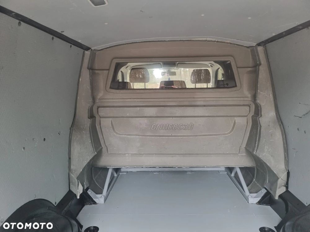 Volkswagen Transporter - 23