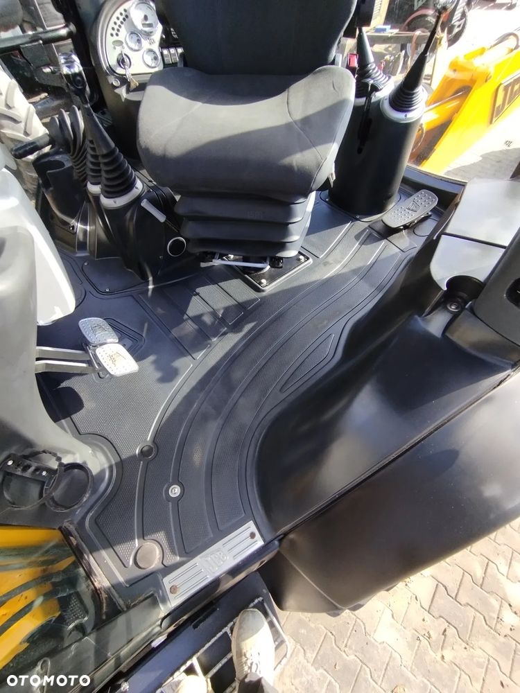 JCB 3cx Super 4cx - 11