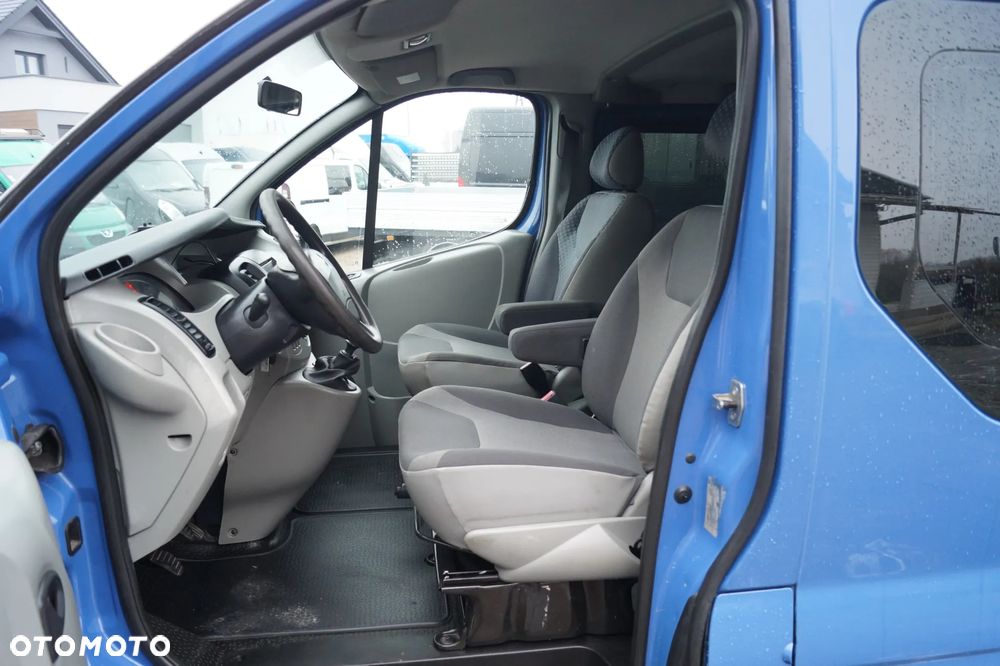 Renault Trafic - 18