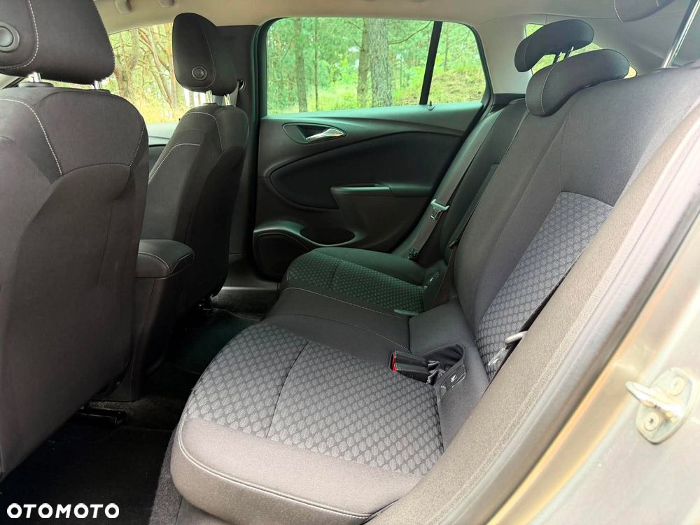 Opel Astra 1.4 Turbo Dynamic - 18