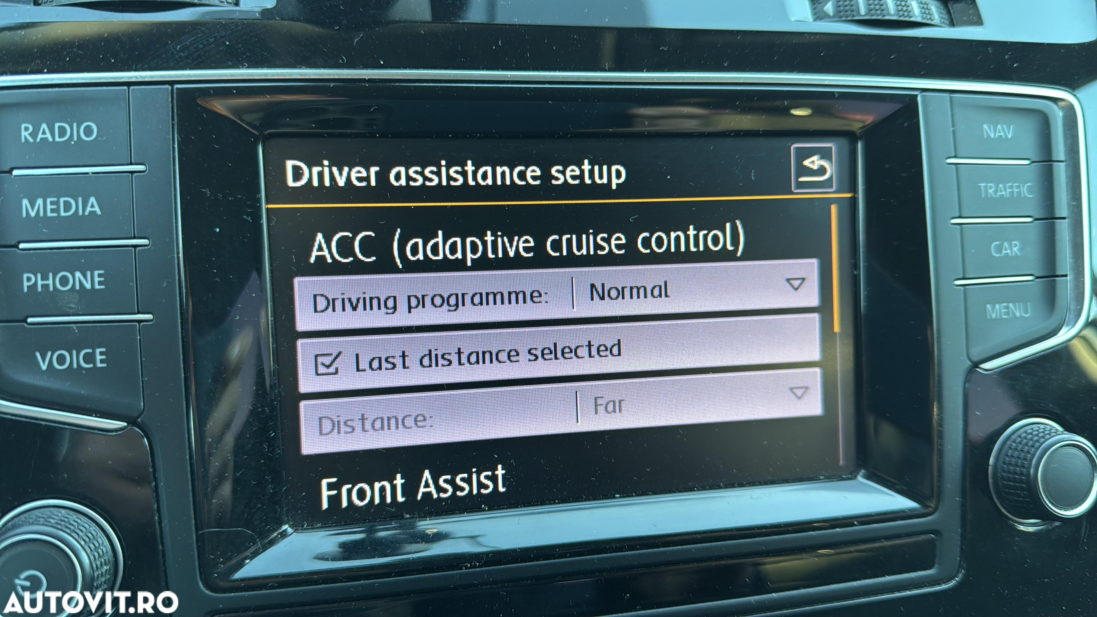 Volkswagen Golf 1.6 TDI 4Motion BlueMotion Technology Comfortline - 18