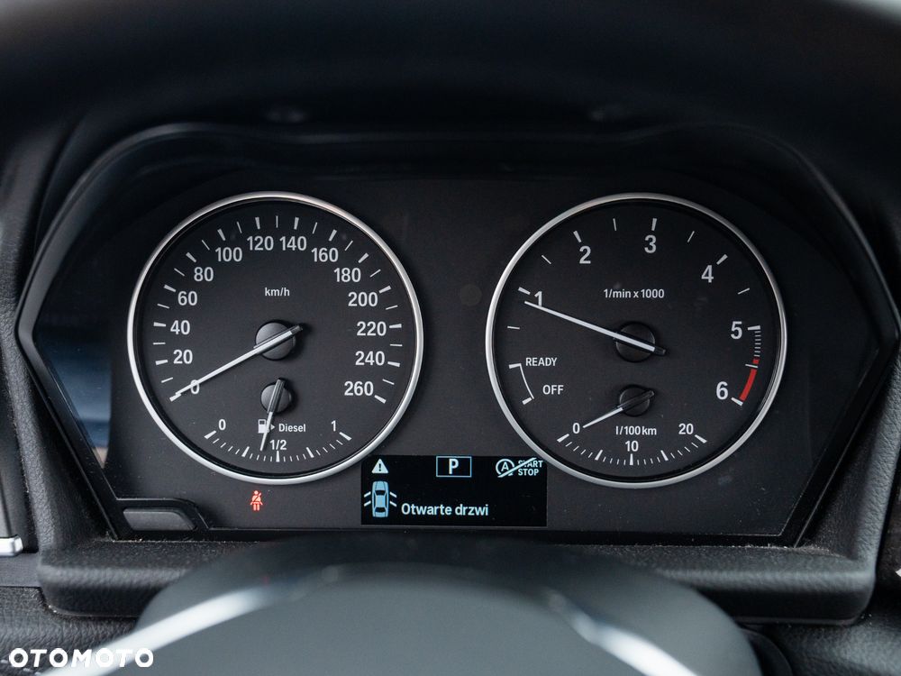 BMW Seria 2 218d Sport-Aut Luxury Line - 32