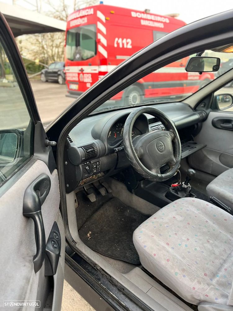 Opel Corsa 1.5 TD - 9