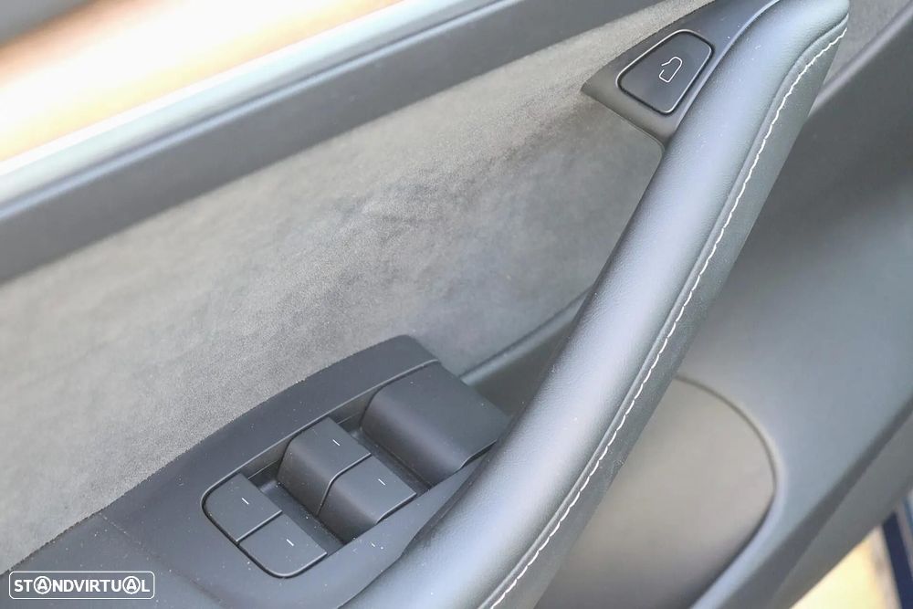 Tesla Model 3 Standard Range Plus RWD - 14