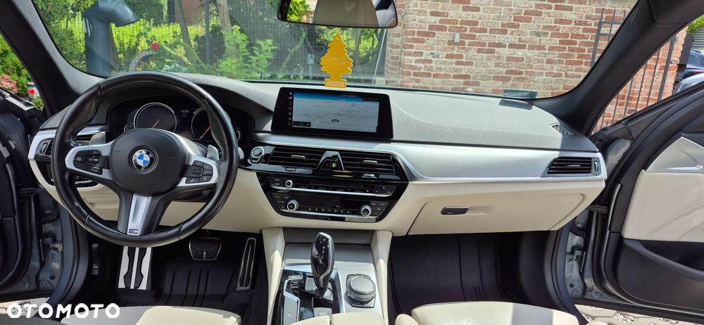 BMW Seria 5 520d xDrive M Sport sport - 24