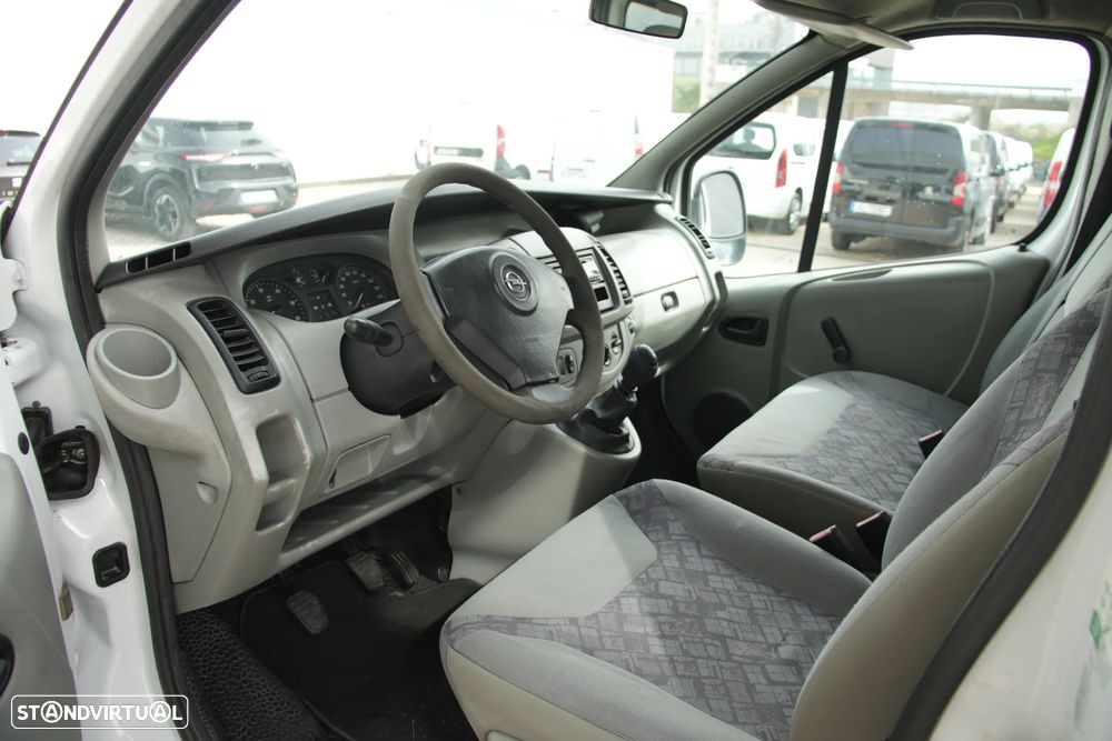 Opel Vivaro 9Lugares 1.9DTI 101cv - 7