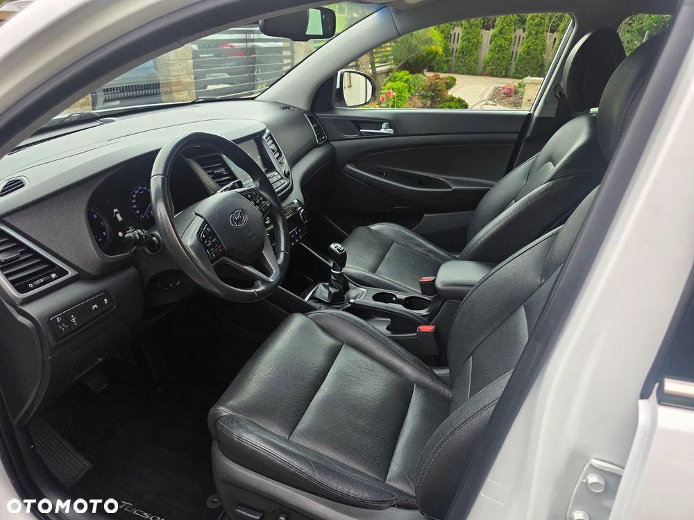 Hyundai Tucson - 32
