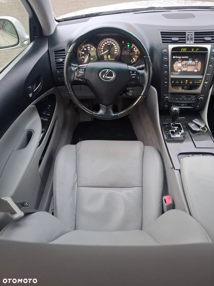 Lexus GS 450h Prestige + - 29