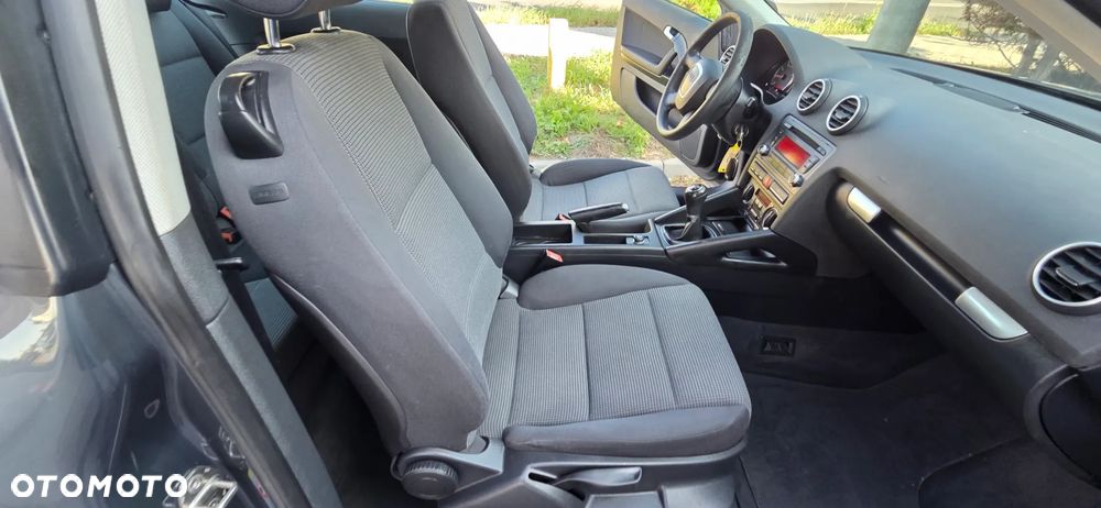 Audi A3 3-drzwiowe 1.6 Ambition - 34