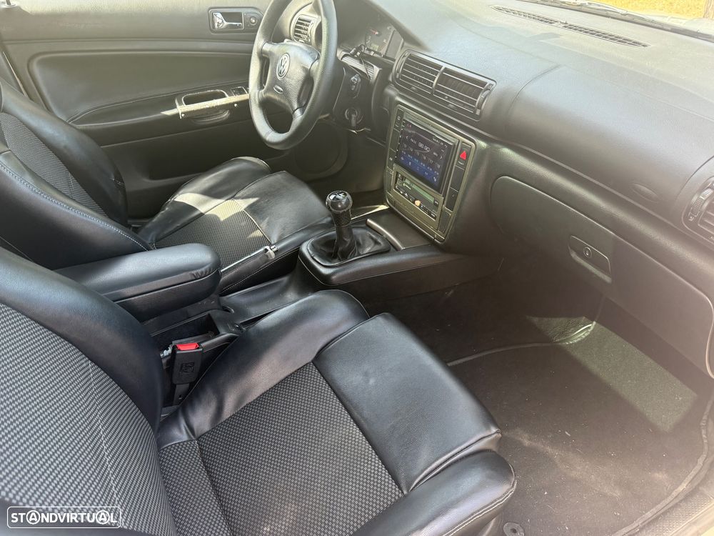 VW Passat Variant 1.9 TDi Confortline - 6