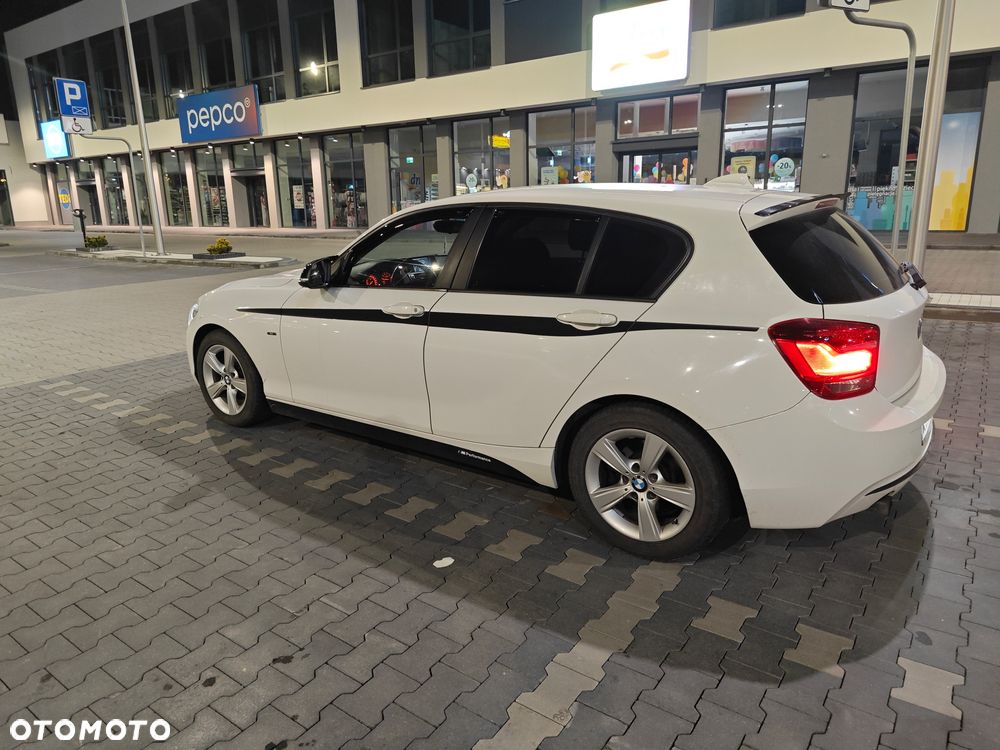 BMW Seria 1 114i Sport Line - 22