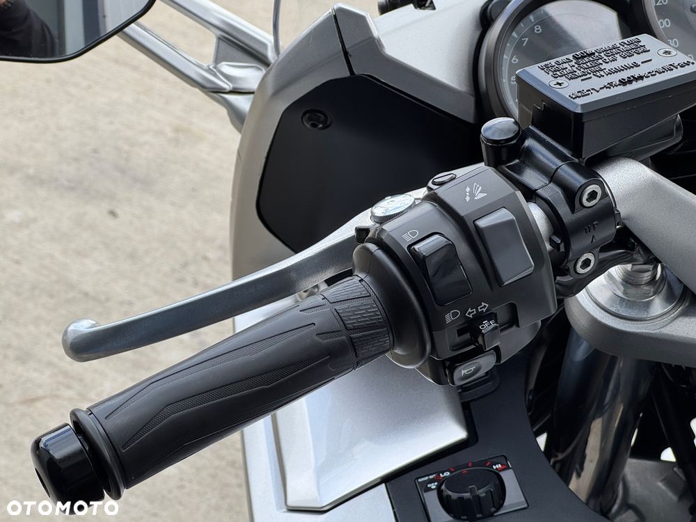 Yamaha FJR - 10