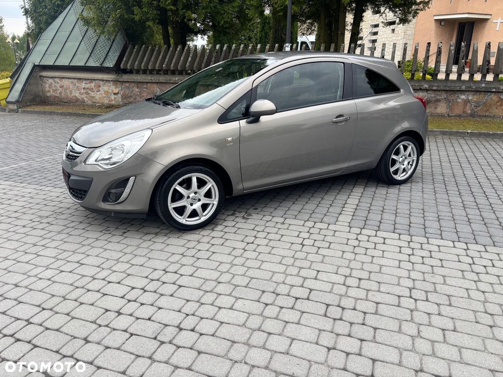Opel Corsa 1.4 16V Satellite - 2