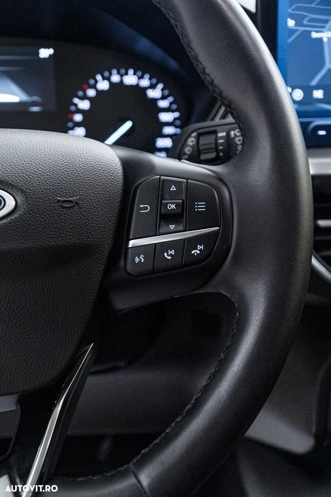 Ford Focus 1.0 EcoBoost 7DCT MHEV Titanium - 28