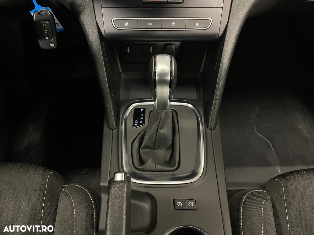 Renault Megane TCe EDC Zen - 18