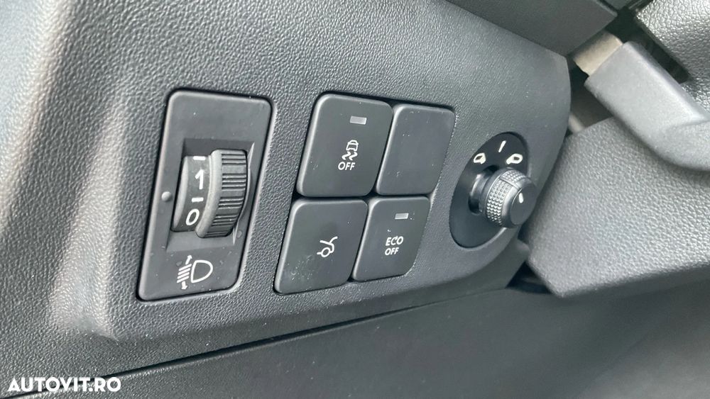 Peugeot 301 1.5 BlueHDI FAP Allure - 17