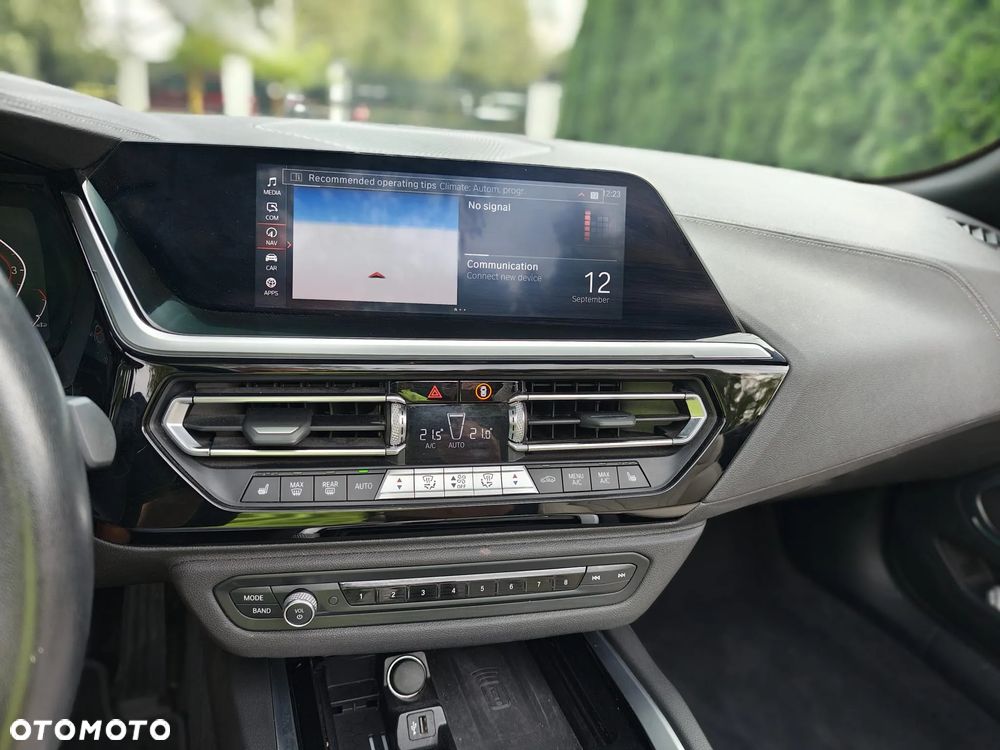 BMW Z4 sDrive30i - 19