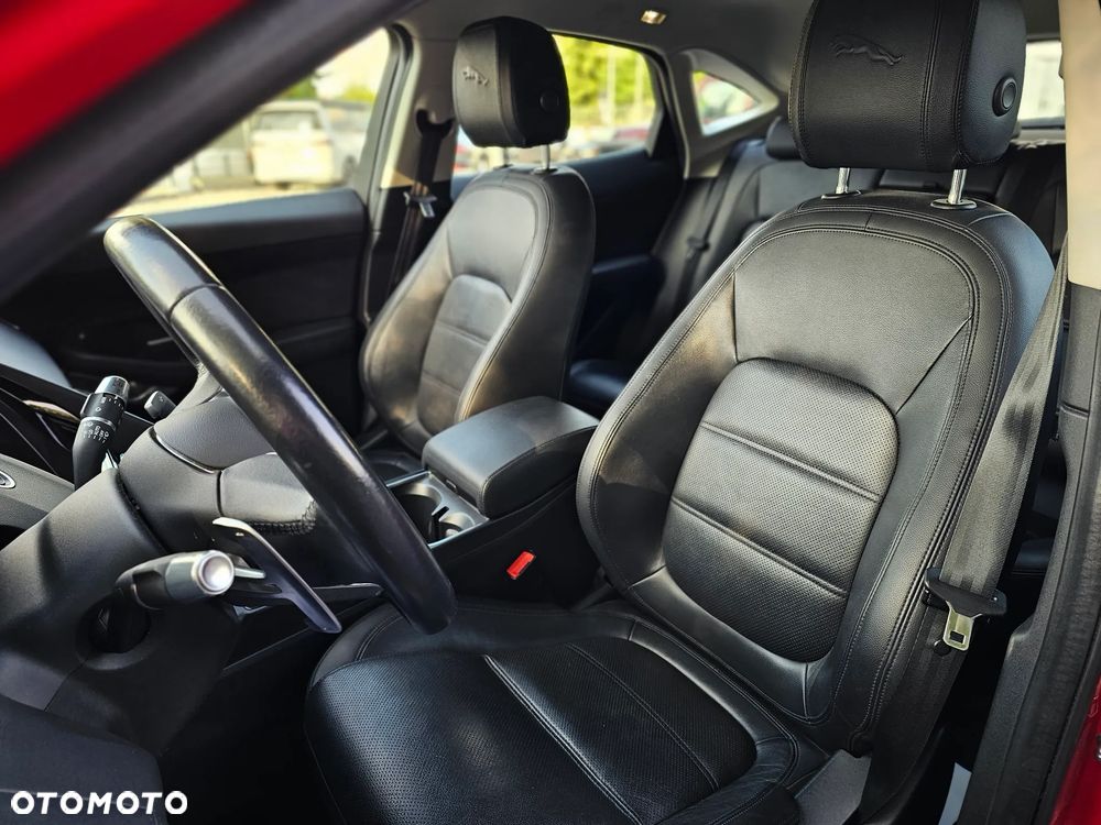 Jaguar E-Pace 1.5 P160 mHEV S - 24