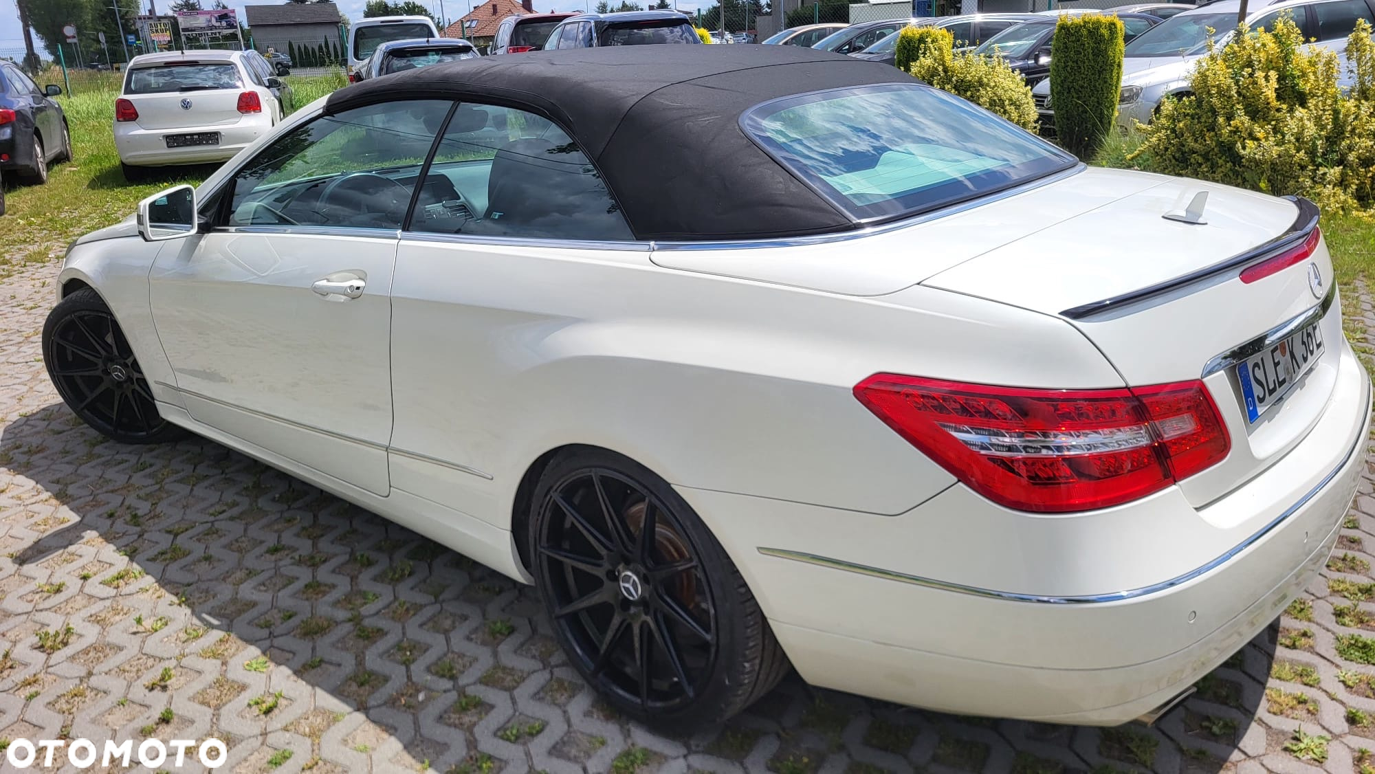 Mercedes-Benz Klasa E 250 CGI Cabrio BlueEFFICIENCY Automatik Avantgarde - 21