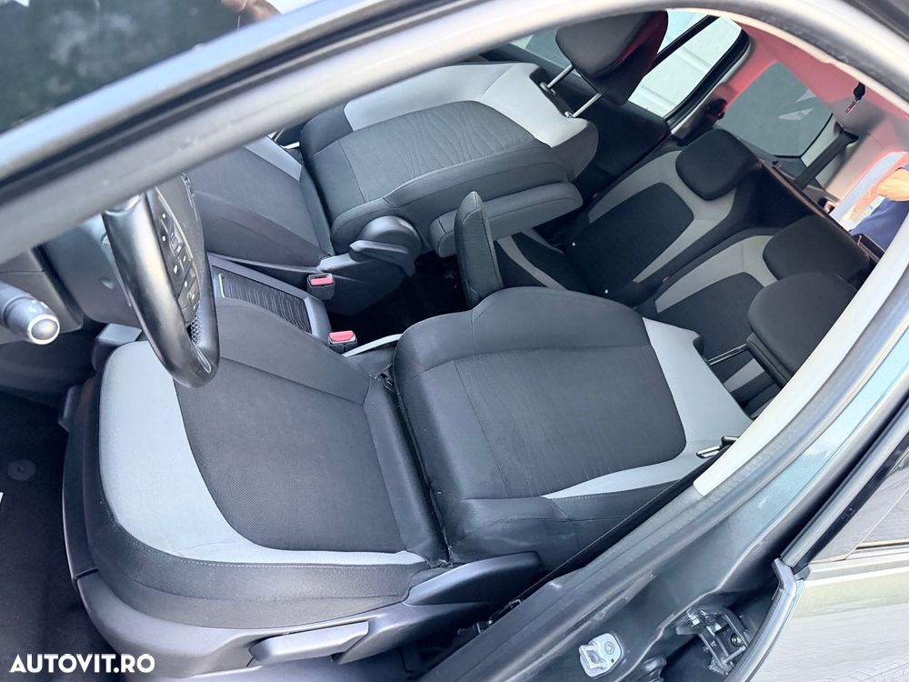 Citroën C4 Grand Picasso PureTech 130 Stop&Start SHINE - 24