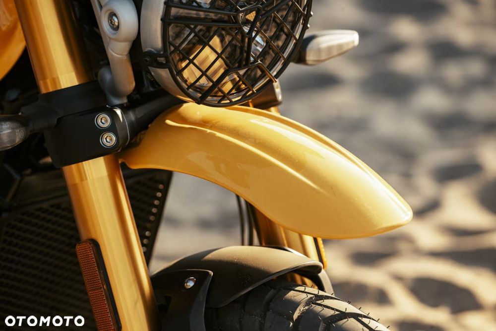 Triumph Scrambler - 3
