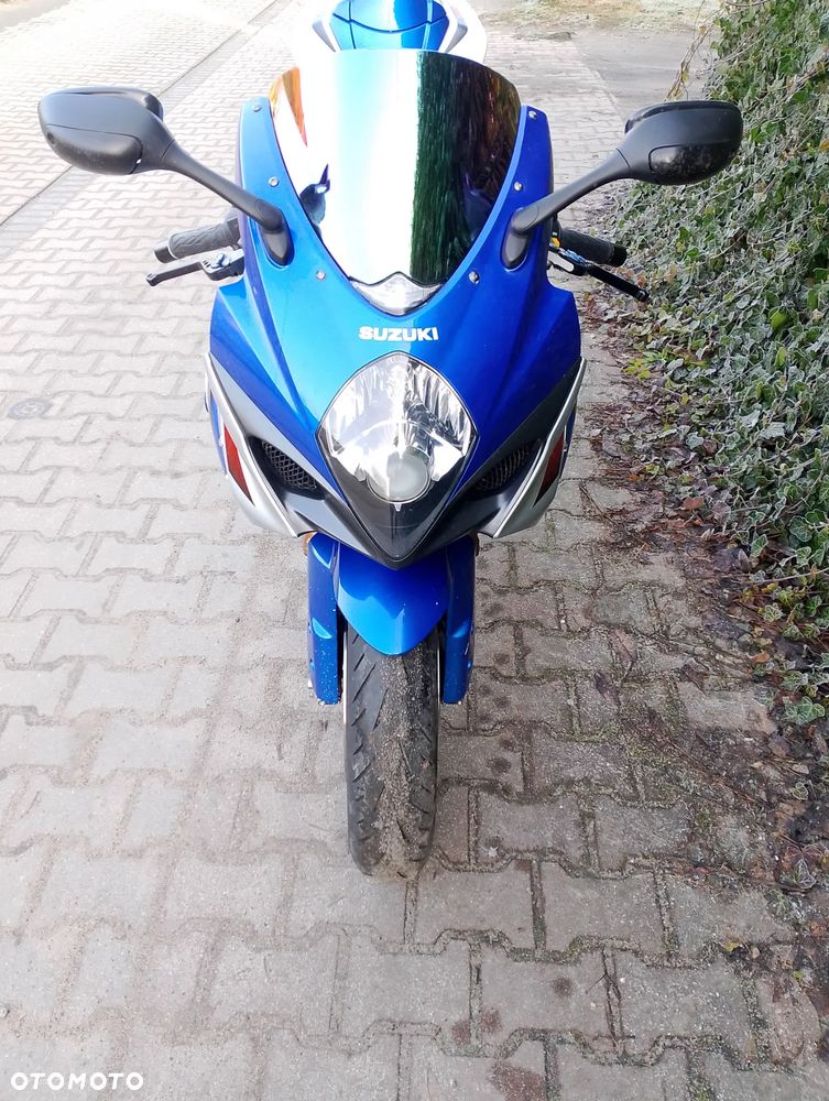Suzuki GSX-R - 7