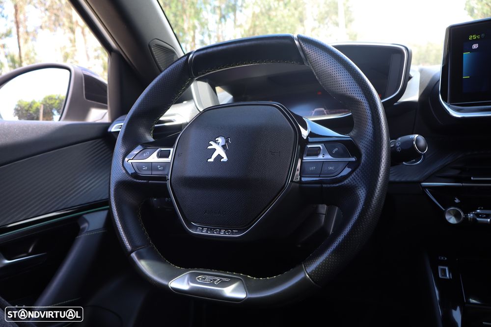 Peugeot 2008 - 17