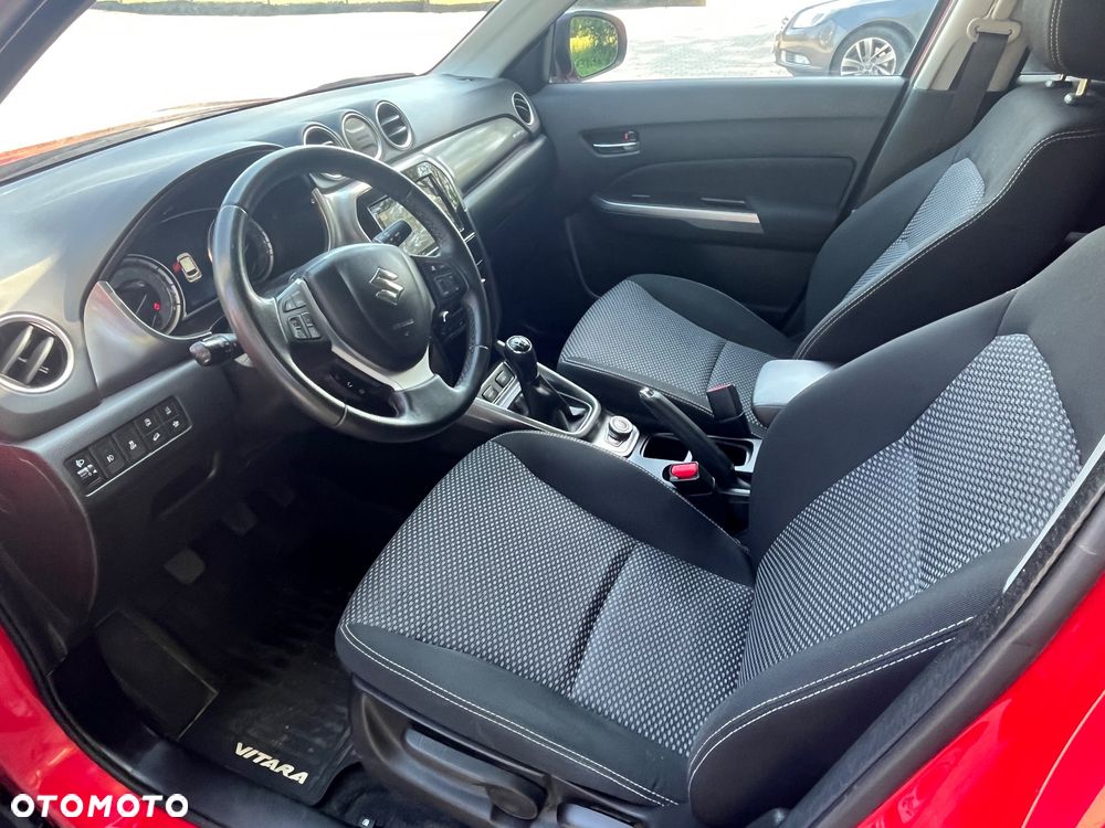Suzuki Vitara 1.0 Boosterjet Premium 4WD - 10
