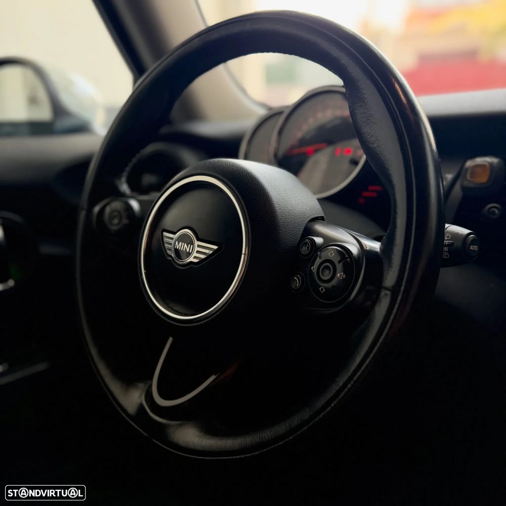 MINI 3 Portas Cooper D - 10