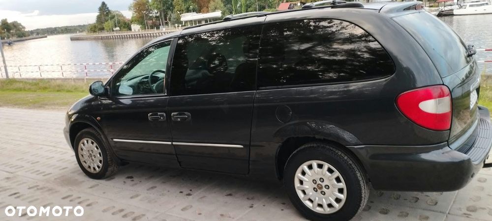 Chrysler Grand Voyager 2002 photo 3