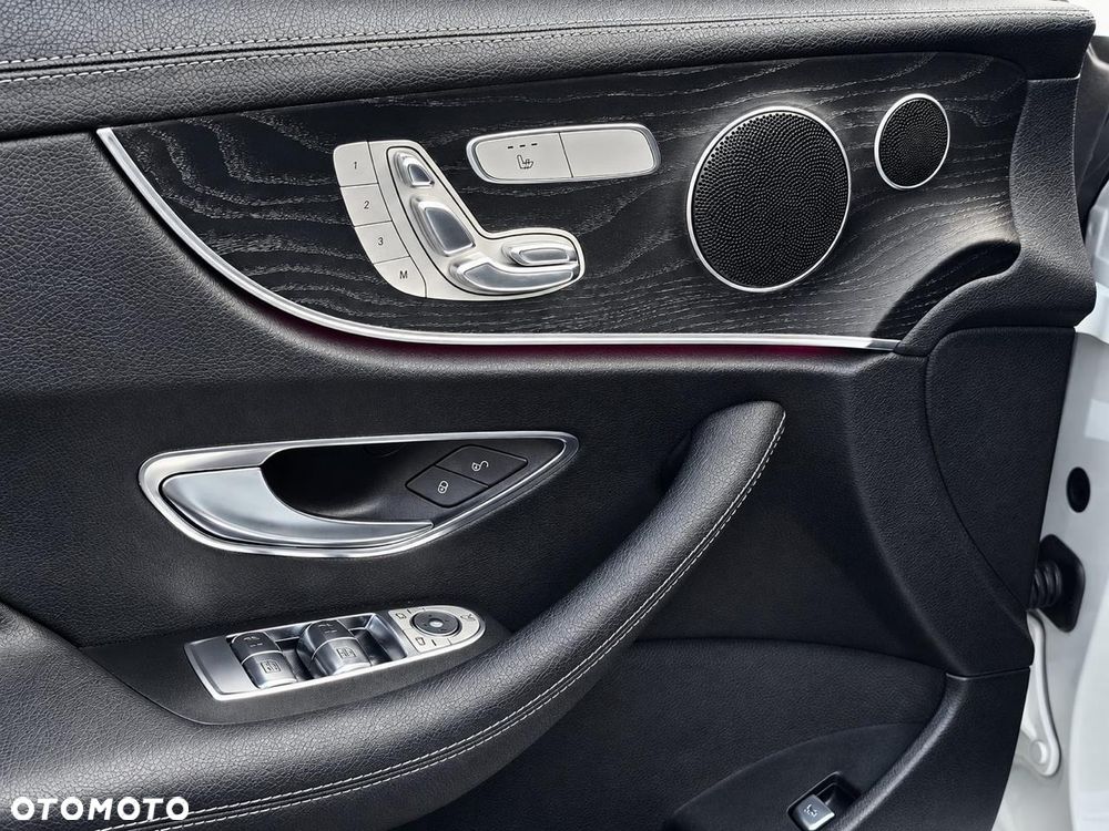 Mercedes-Benz Klasa E 220 d 9G-TRONIC AMG Line - 9