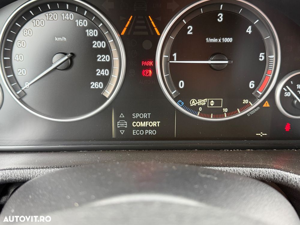 BMW X3 sDrive18d Advantage - 20