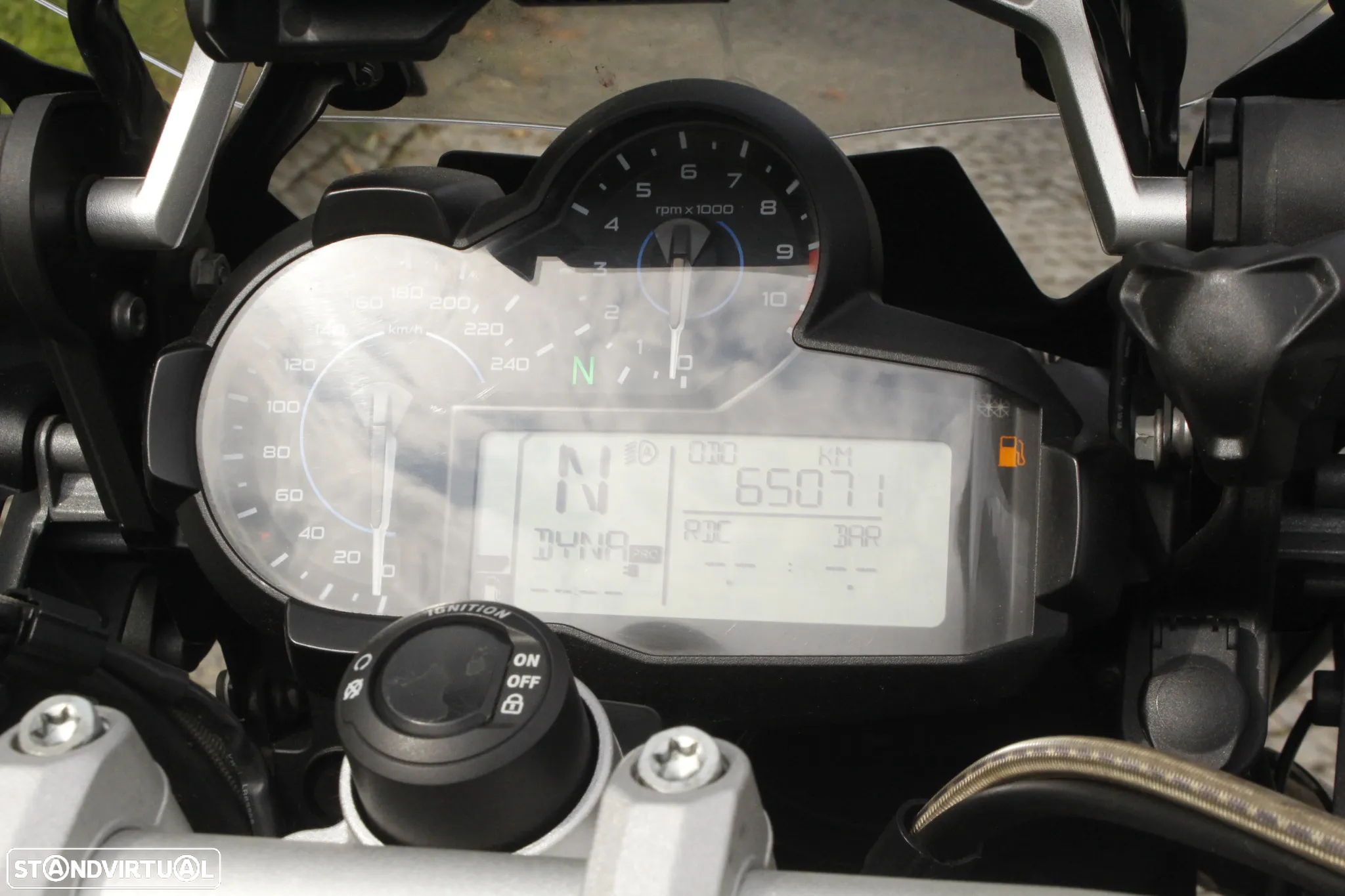 BMW R 1200 GS TRIPLE BLACK - 15