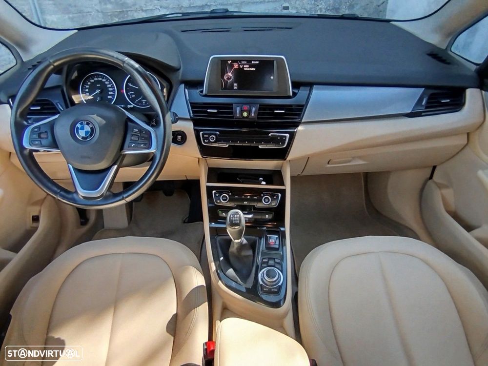 BMW 216 Active Tourer d Luxury Line - 9