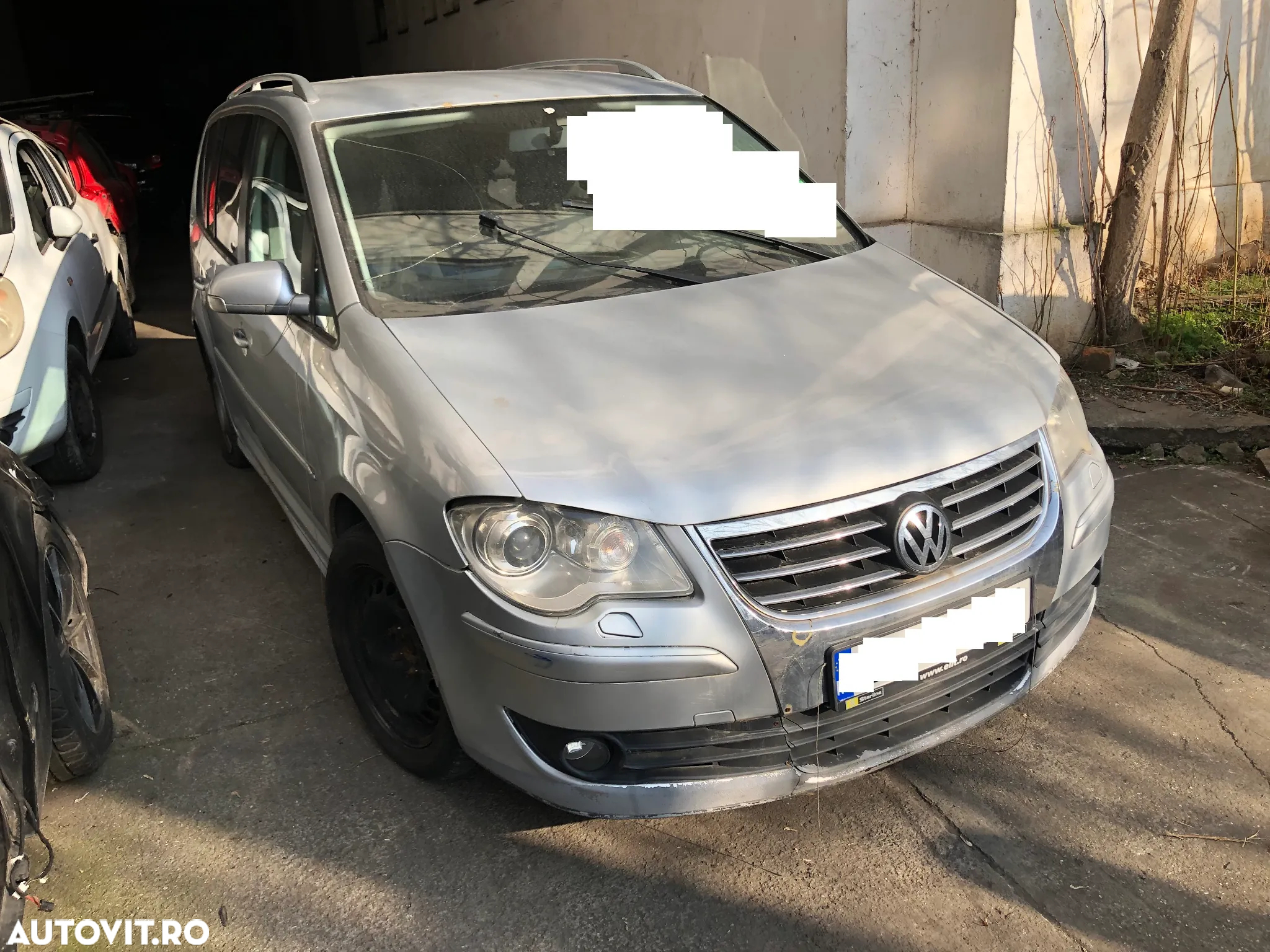 Dezmembrez VW Volkswagen Touran facelift argintiu gri 2008 - 4
