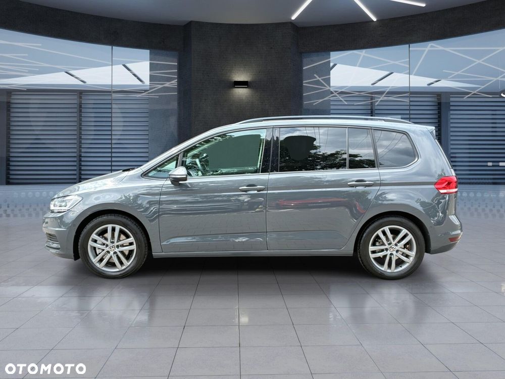 Volkswagen Touran - 13
