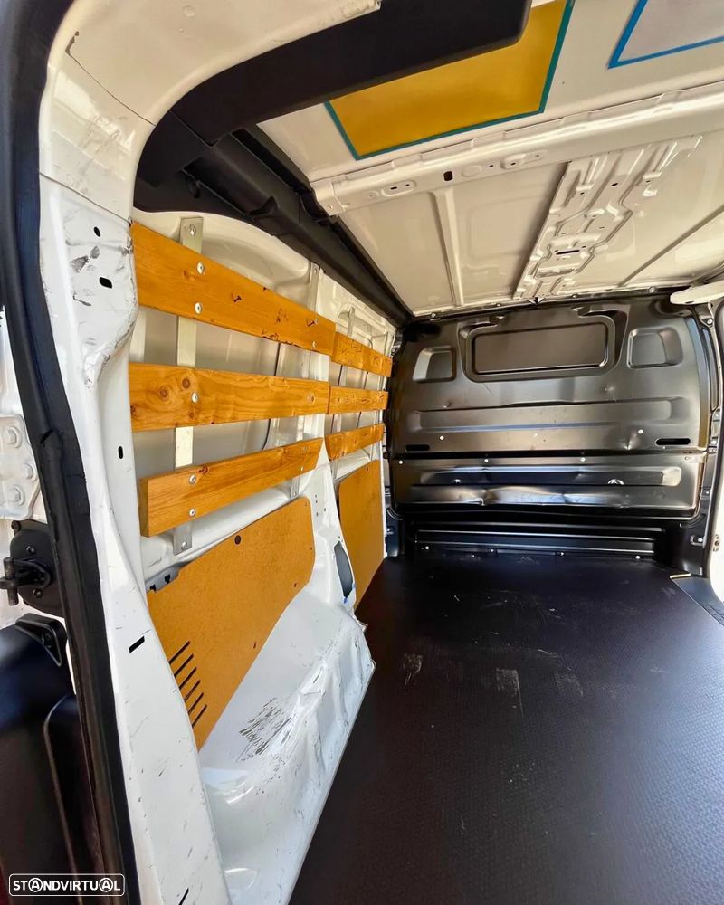 Peugeot EXPERT 226C 1.6BlueHDI95Pre - 14