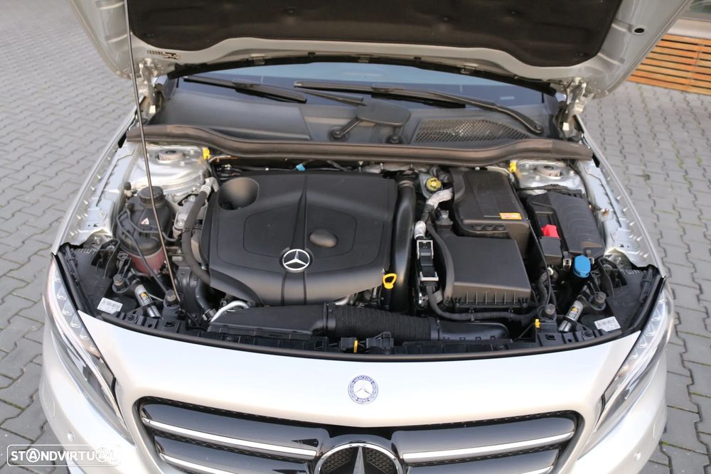 Mercedes-Benz GLA 220 CDI AMG Line - 43