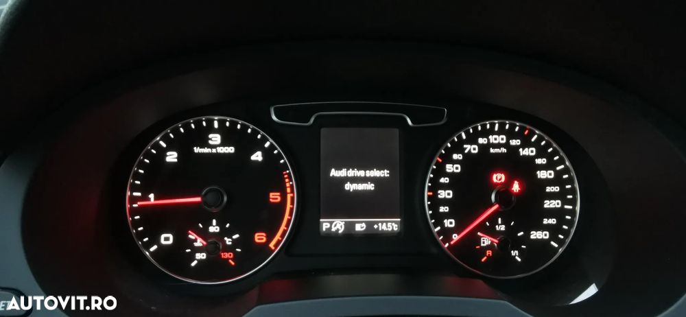 Audi Q3 2.0 TDI Quattro S tronic - 23