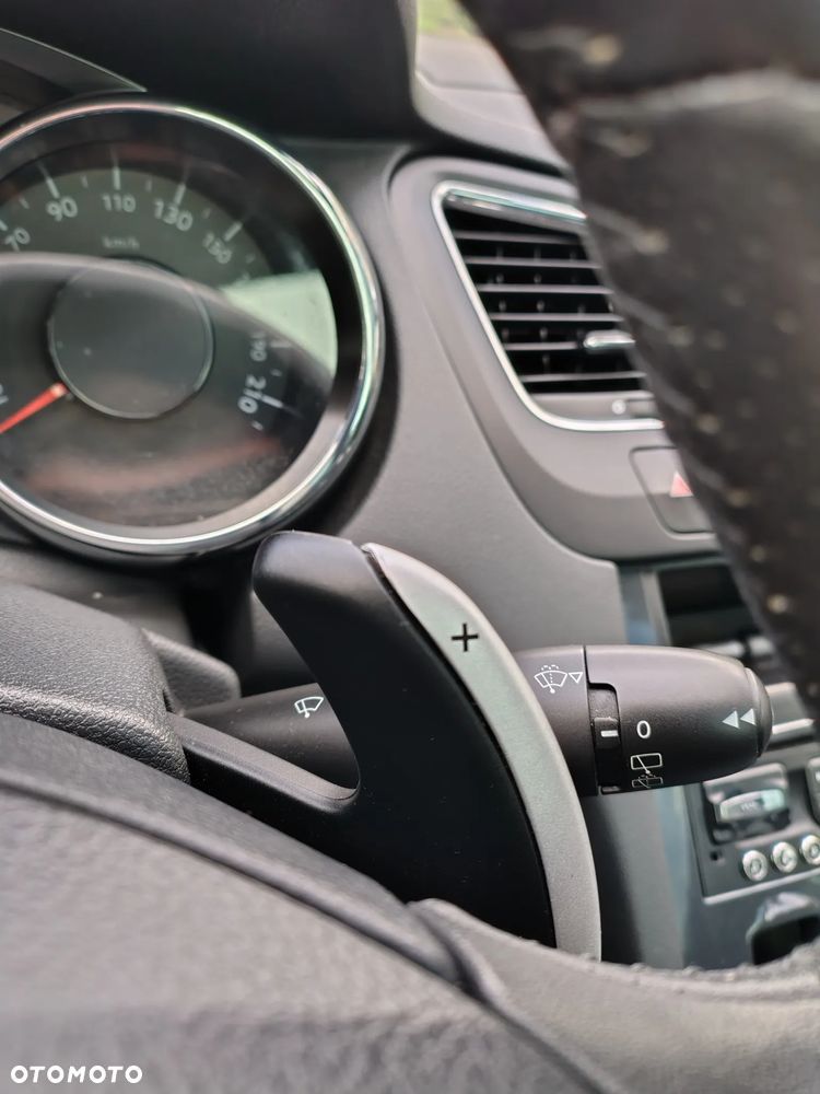 Peugeot 5008 - 18