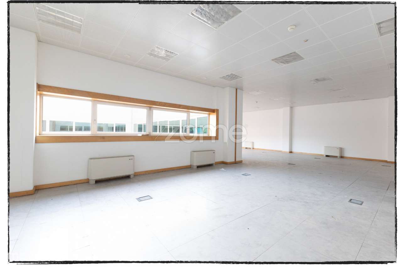 Escritório para Arrendamento – 147 m² | Sintra Business Park - Grande imagem: 4/27