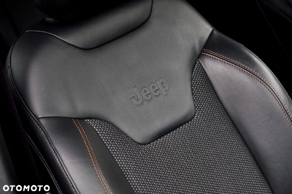 Jeep Compass 1.4 TMair Limited FWD S&S - 23