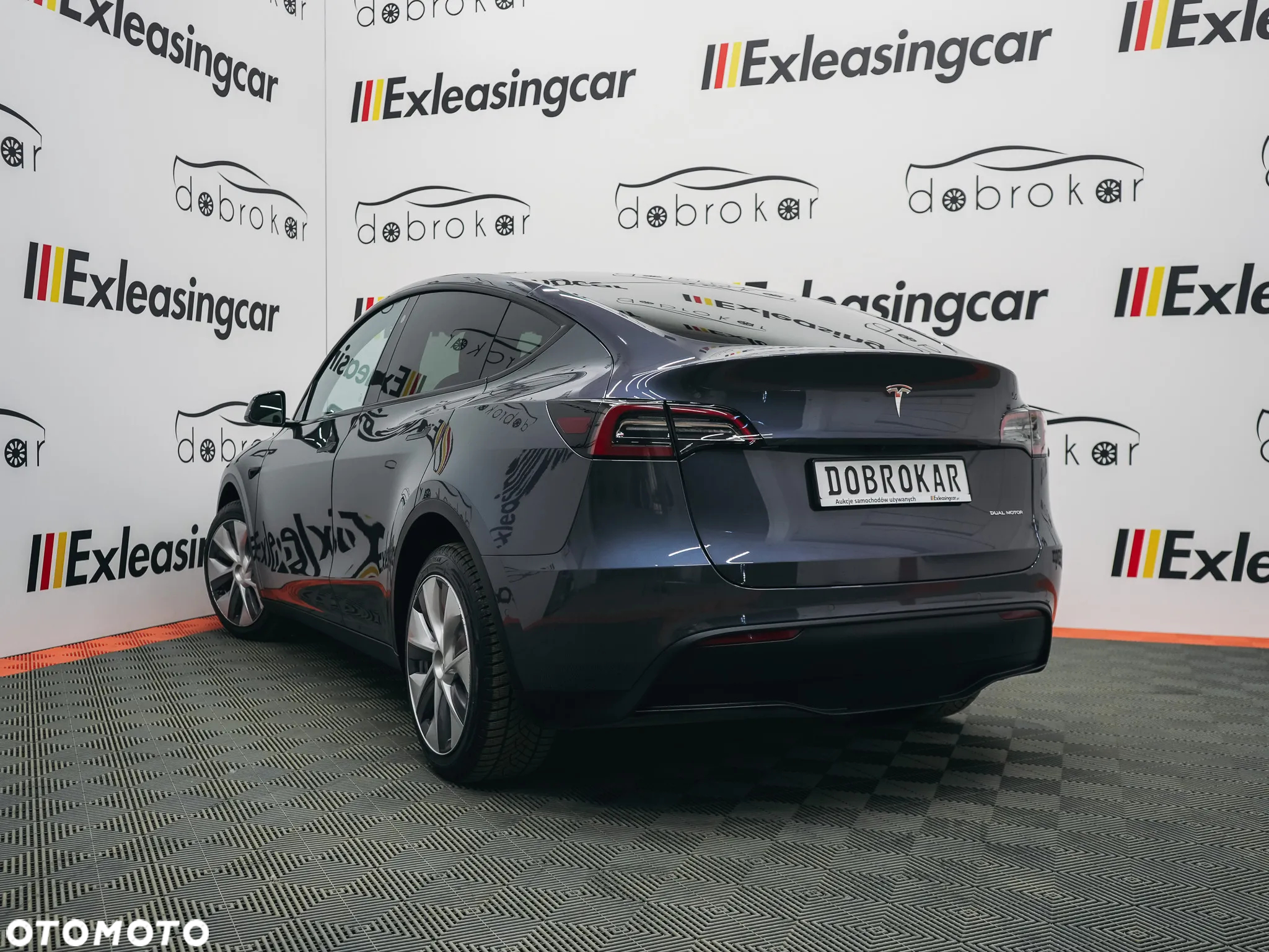 Tesla Y Model Long Range Dual Motor AWD - 8