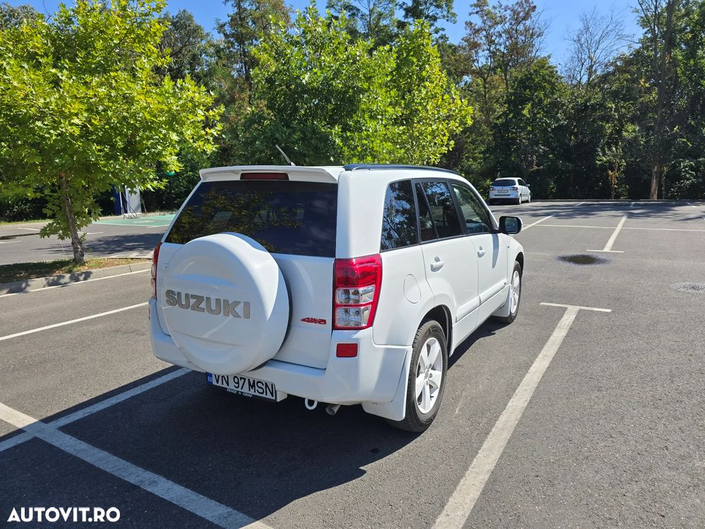 Suzuki Grand Vitara 1.9 DDIS JLX - 12
